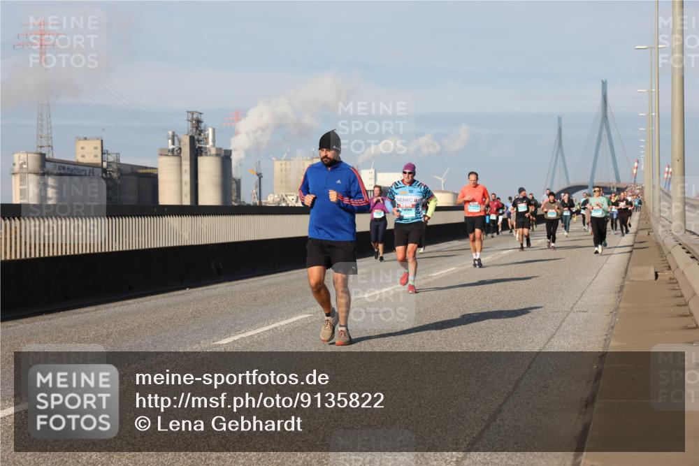 03.10.2025 - Köhlbrandbrückenlauf Lena Gebhardt http://msf.ph/oto/9135822 03.10.2025 09:53:50 Position 2  meine-sportfotos.de