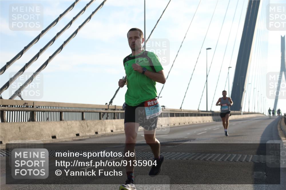 03.10.2025 - Köhlbrandbrückenlauf Yannick Fuchs http://msf.ph/oto/9135904 03.10.2025 08:19:25 Position 2 2700 meine-sportfotos.de