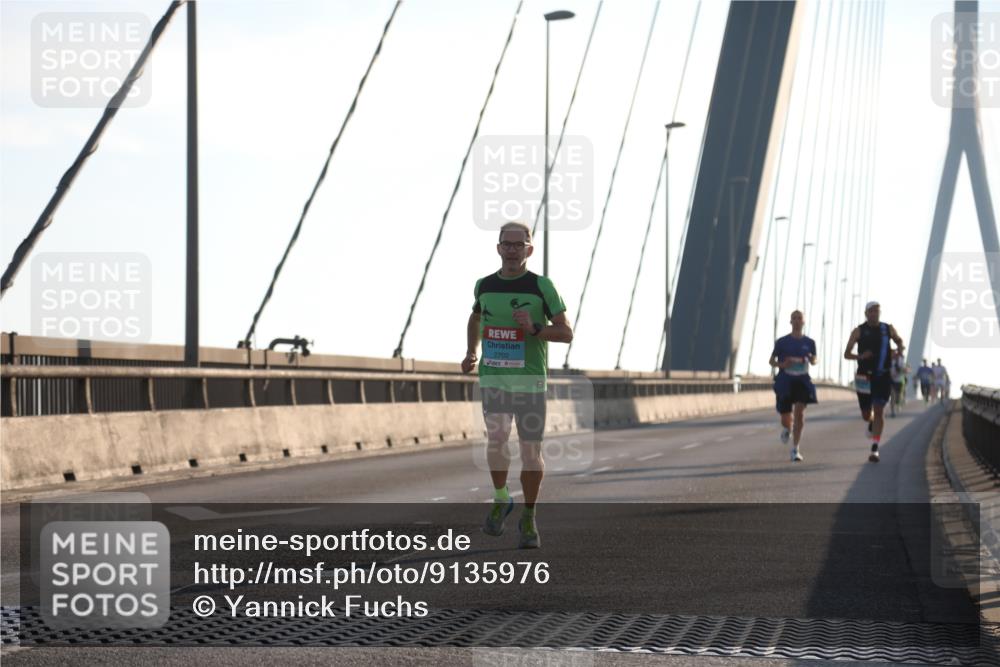03.10.2025 - Köhlbrandbrückenlauf Yannick Fuchs http://msf.ph/oto/9135976 03.10.2025 08:19:40 Position 2 2702 meine-sportfotos.de