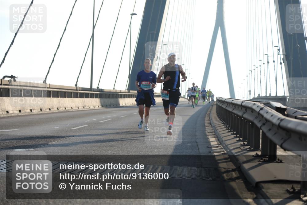 03.10.2025 - Köhlbrandbrückenlauf Yannick Fuchs http://msf.ph/oto/9136000 03.10.2025 08:19:43 Position 2  meine-sportfotos.de