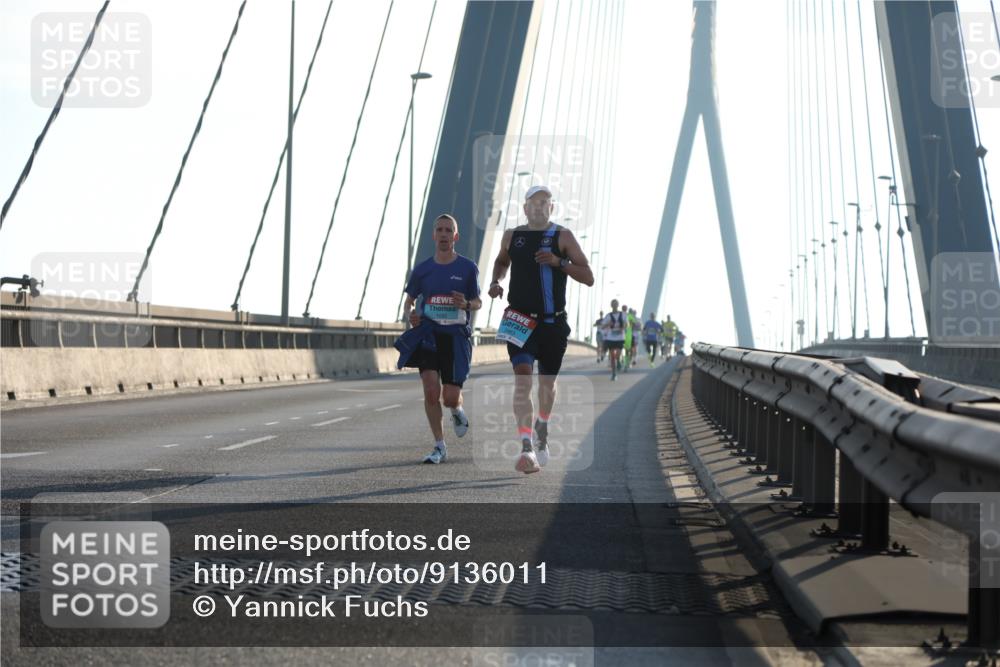 03.10.2025 - Köhlbrandbrückenlauf Yannick Fuchs http://msf.ph/oto/9136011 03.10.2025 08:19:43 Position 2  meine-sportfotos.de