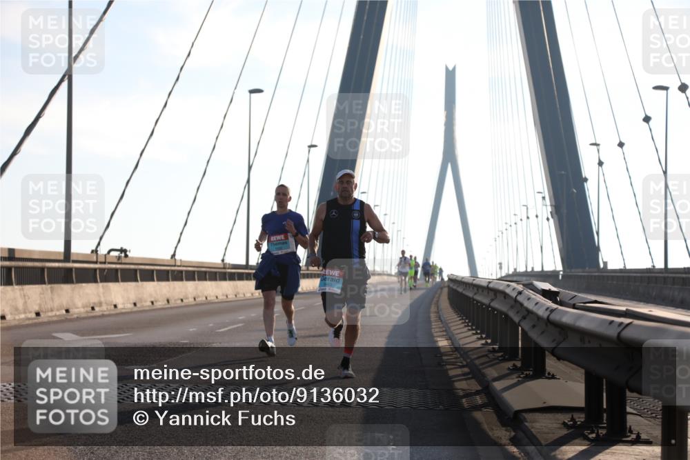 03.10.2025 - Köhlbrandbrückenlauf Yannick Fuchs http://msf.ph/oto/9136032 03.10.2025 08:19:44 Position 2  meine-sportfotos.de