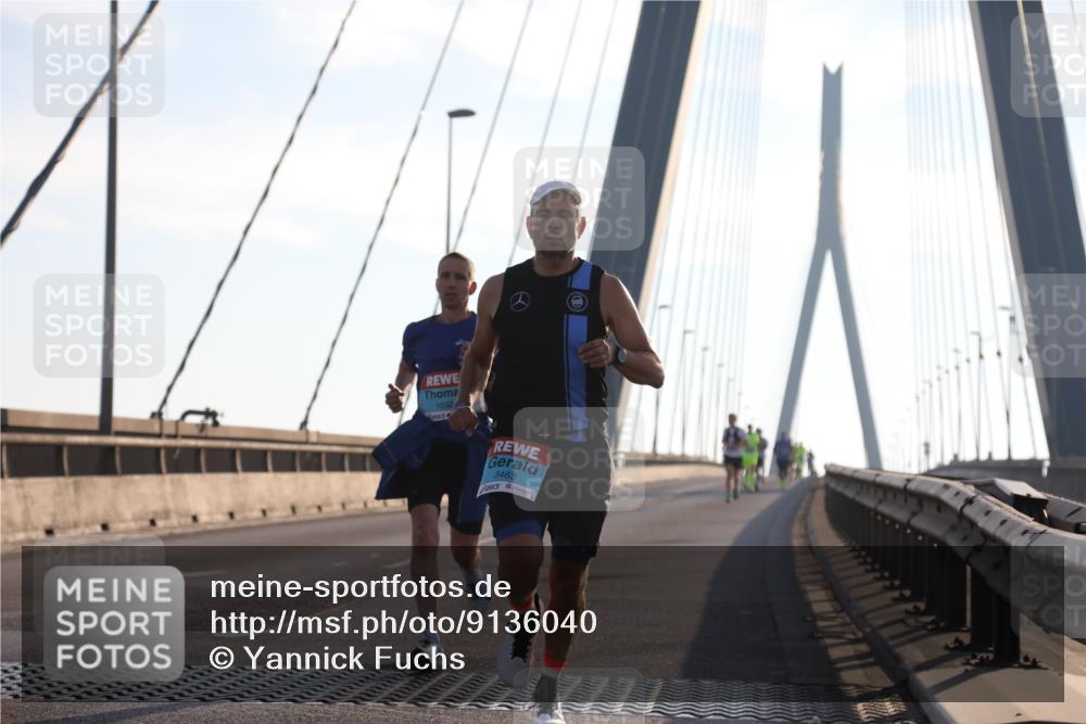 03.10.2025 - Köhlbrandbrückenlauf Yannick Fuchs http://msf.ph/oto/9136040 03.10.2025 08:19:45 Position 2 1032, 3463 meine-sportfotos.de
