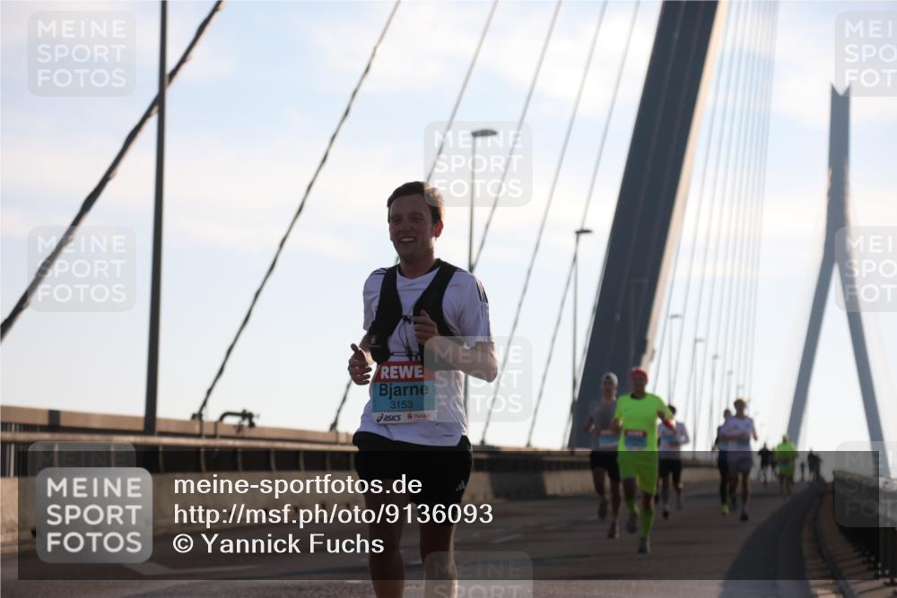 03.10.2025 - Köhlbrandbrückenlauf Yannick Fuchs http://msf.ph/oto/9136093 03.10.2025 08:19:55 Position 2 3153 meine-sportfotos.de