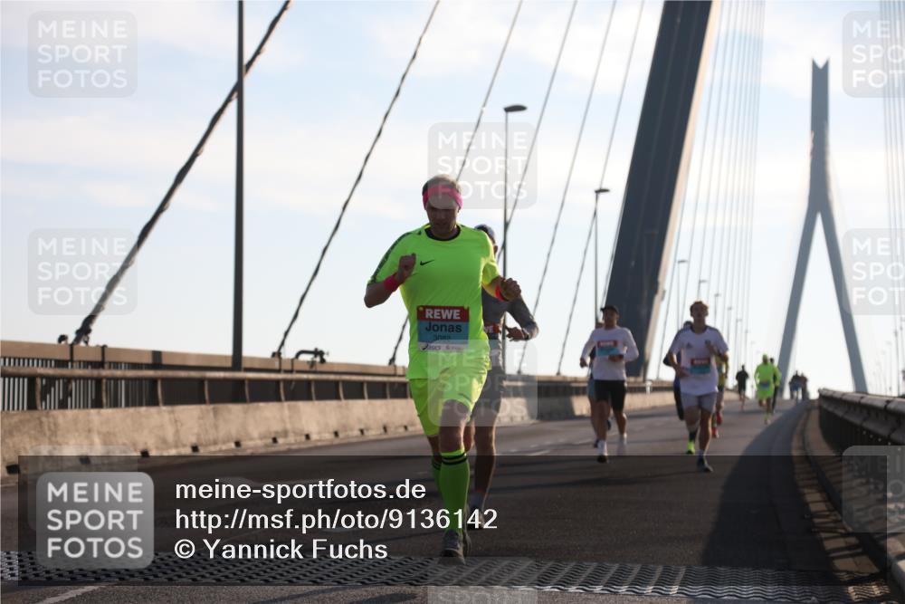 03.10.2025 - Köhlbrandbrückenlauf Yannick Fuchs http://msf.ph/oto/9136142 03.10.2025 08:19:58 Position 2 3082 meine-sportfotos.de