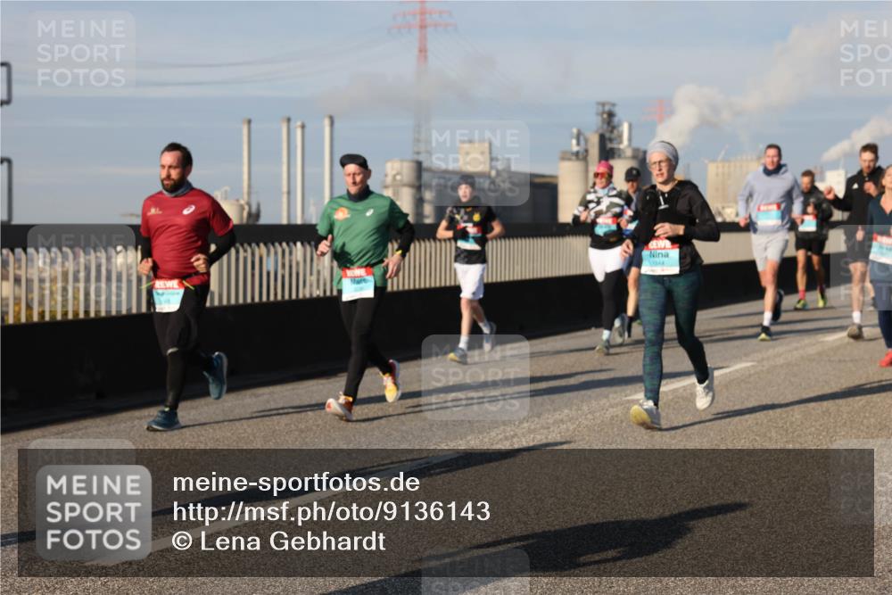 03.10.2025 - Köhlbrandbrückenlauf Lena Gebhardt http://msf.ph/oto/9136143 03.10.2025 09:54:04 Position 2 1844, 3 meine-sportfotos.de