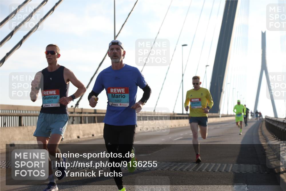 03.10.2025 - Köhlbrandbrückenlauf Yannick Fuchs http://msf.ph/oto/9136255 03.10.2025 08:20:04 Position 2 1017, 1057 meine-sportfotos.de