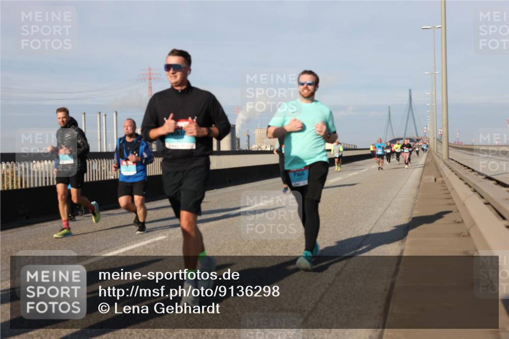 03.10.2025 - Köhlbrandbrückenlauf Lena Gebhardt http://msf.ph/oto/9136298 03.10.2025 09:54:09 Position 2  meine-sportfotos.de