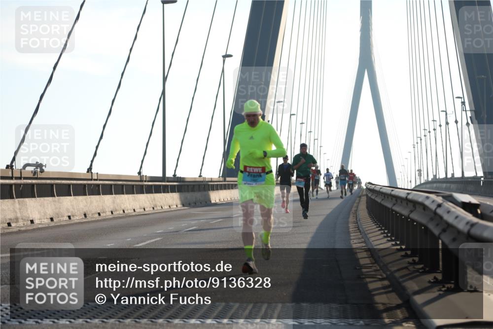 03.10.2025 - Köhlbrandbrückenlauf Yannick Fuchs http://msf.ph/oto/9136328 03.10.2025 08:20:07 Position 2  meine-sportfotos.de