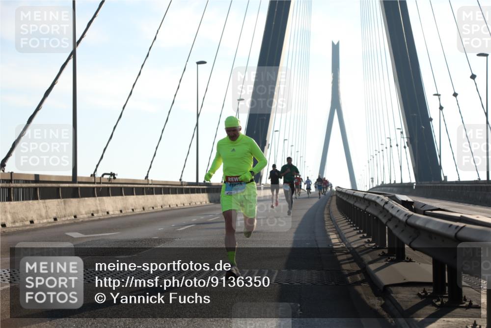 03.10.2025 - Köhlbrandbrückenlauf Yannick Fuchs http://msf.ph/oto/9136350 03.10.2025 08:20:07 Position 2 3460 meine-sportfotos.de