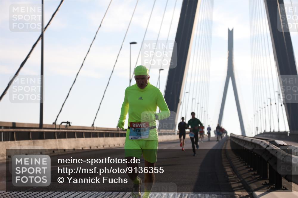 03.10.2025 - Köhlbrandbrückenlauf Yannick Fuchs http://msf.ph/oto/9136355 03.10.2025 08:20:08 Position 2 3460 meine-sportfotos.de