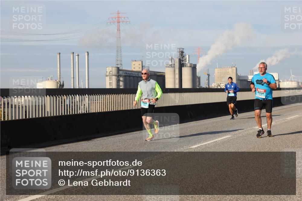 03.10.2025 - Köhlbrandbrückenlauf Lena Gebhardt http://msf.ph/oto/9136363 03.10.2025 09:54:15 Position 2 1642 meine-sportfotos.de