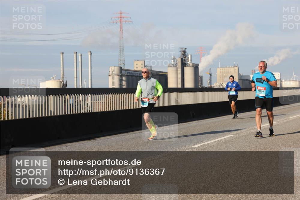03.10.2025 - Köhlbrandbrückenlauf Lena Gebhardt http://msf.ph/oto/9136367 03.10.2025 09:54:16 Position 2  meine-sportfotos.de