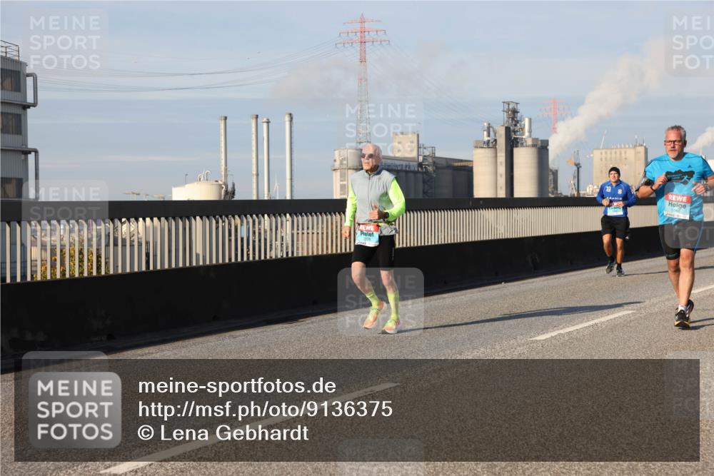 03.10.2025 - Köhlbrandbrückenlauf Lena Gebhardt http://msf.ph/oto/9136375 03.10.2025 09:54:16 Position 2 1642 meine-sportfotos.de