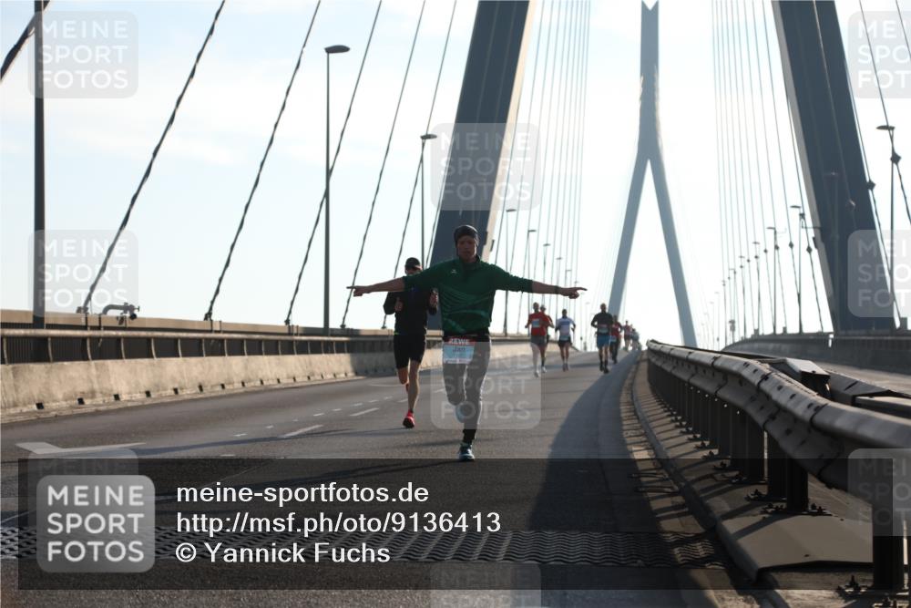 03.10.2025 - Köhlbrandbrückenlauf Yannick Fuchs http://msf.ph/oto/9136413 03.10.2025 08:20:10 Position 2  meine-sportfotos.de