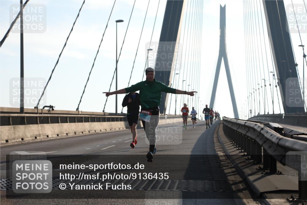 03.10.2025 - Köhlbrandbrückenlauf Yannick Fuchs http://msf.ph/oto/9136435 03.10.2025 08:20:11 Position 2  meine-sportfotos.de