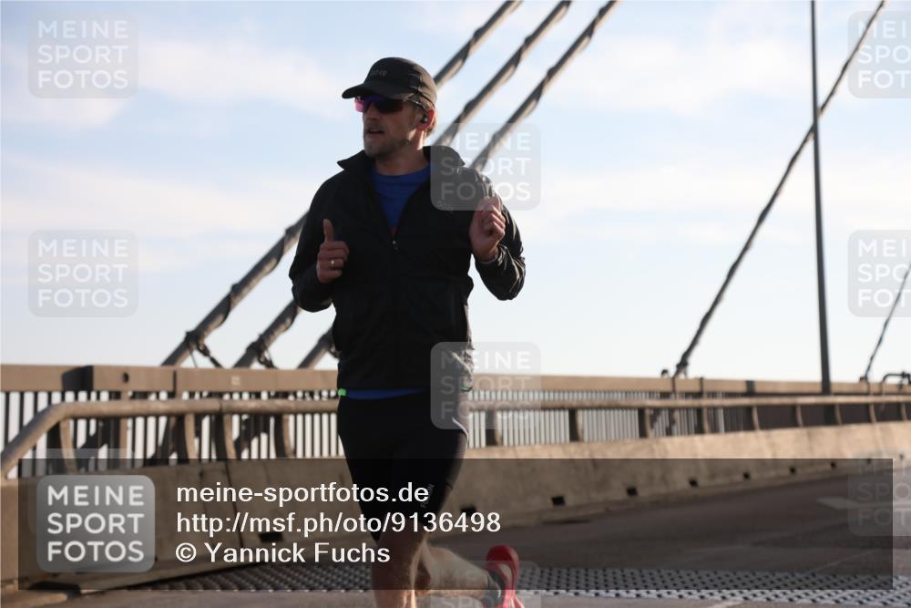 03.10.2025 - Köhlbrandbrückenlauf Yannick Fuchs http://msf.ph/oto/9136498 03.10.2025 08:20:14 Position 2  meine-sportfotos.de