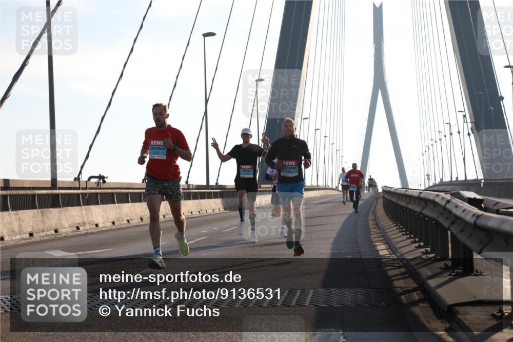 03.10.2025 - Köhlbrandbrückenlauf Yannick Fuchs http://msf.ph/oto/9136531 03.10.2025 08:20:19 Position 2 2402 meine-sportfotos.de