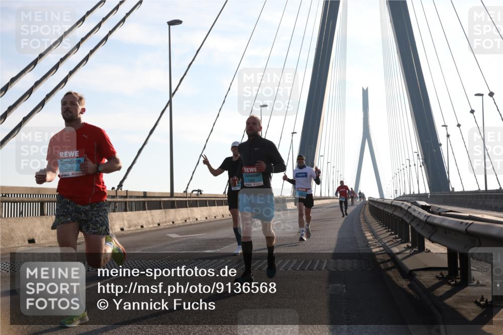 03.10.2025 - Köhlbrandbrückenlauf Yannick Fuchs http://msf.ph/oto/9136568 03.10.2025 08:20:21 Position 2 2402, 1026 meine-sportfotos.de