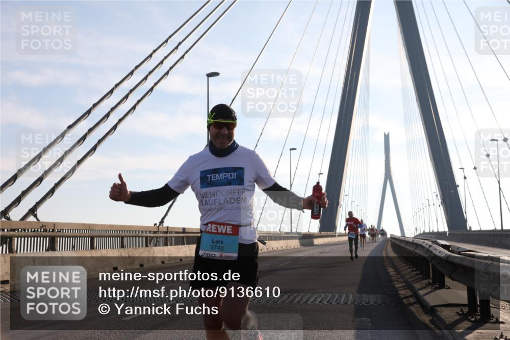 03.10.2025 - Köhlbrandbrückenlauf Yannick Fuchs http://msf.ph/oto/9136610 03.10.2025 08:20:23 Position 2 3740 meine-sportfotos.de