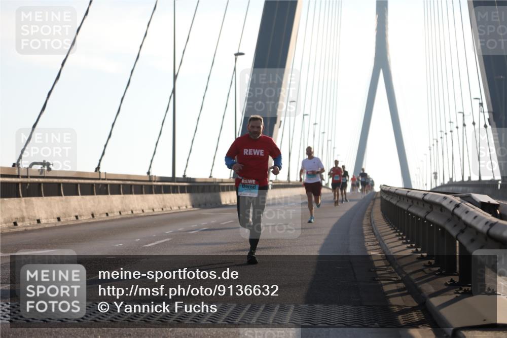 03.10.2025 - Köhlbrandbrückenlauf Yannick Fuchs http://msf.ph/oto/9136632 03.10.2025 08:20:25 Position 2 3401 meine-sportfotos.de