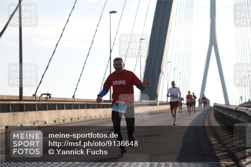 03.10.2025 - Köhlbrandbrückenlauf Yannick Fuchs http://msf.ph/oto/9136648 03.10.2025 08:20:26 Position 2 3401 meine-sportfotos.de