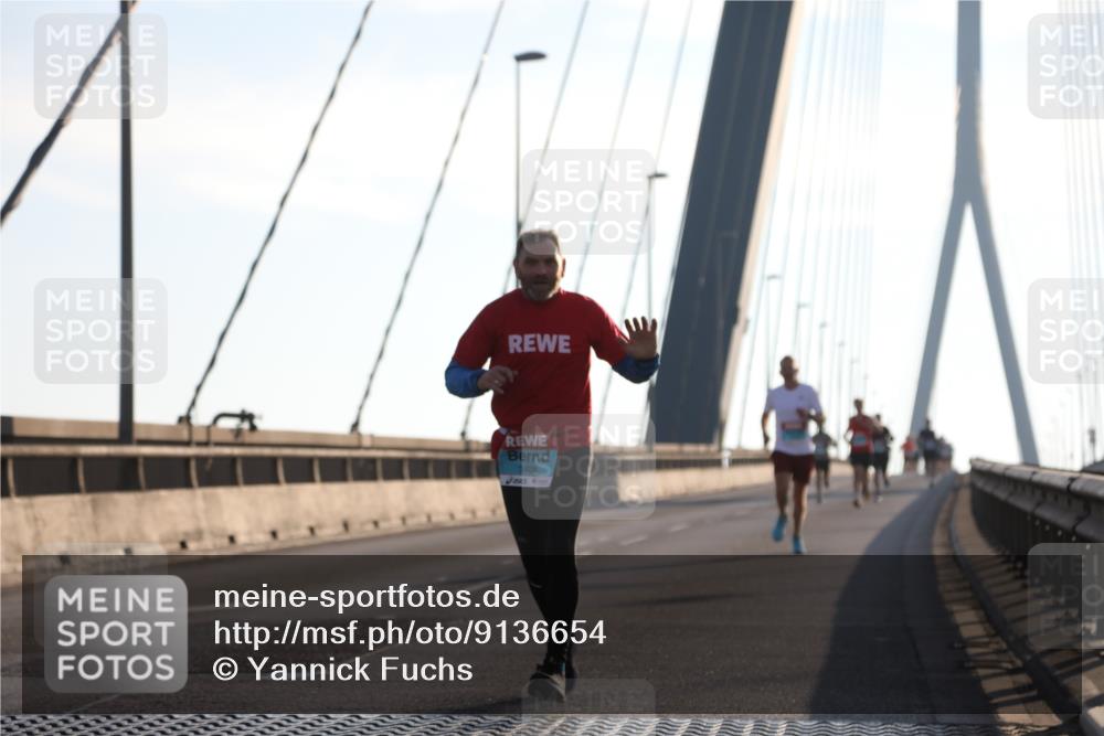 03.10.2025 - Köhlbrandbrückenlauf Yannick Fuchs http://msf.ph/oto/9136654 03.10.2025 08:20:26 Position 2 3401 meine-sportfotos.de