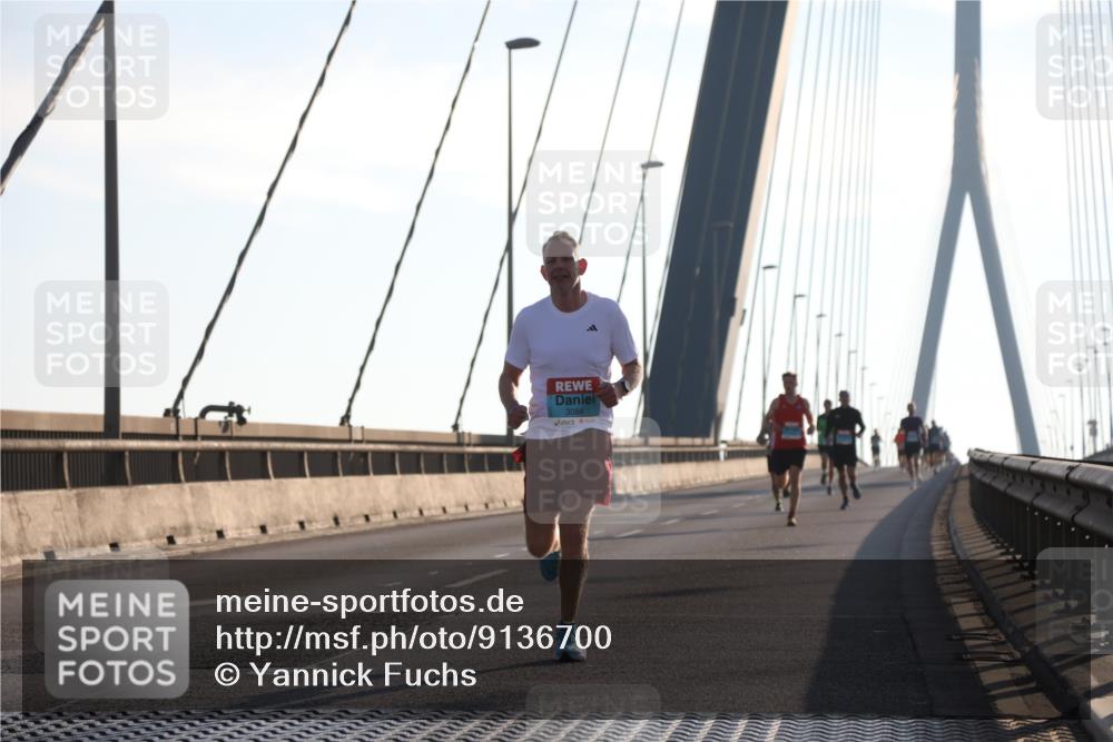 03.10.2025 - Köhlbrandbrückenlauf Yannick Fuchs http://msf.ph/oto/9136700 03.10.2025 08:20:29 Position 2  meine-sportfotos.de
