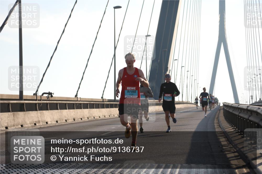 03.10.2025 - Köhlbrandbrückenlauf Yannick Fuchs http://msf.ph/oto/9136737 03.10.2025 08:20:34 Position 2  meine-sportfotos.de