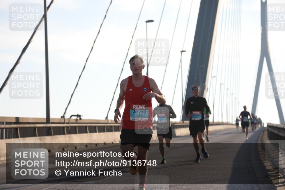 03.10.2025 - Köhlbrandbrückenlauf Yannick Fuchs http://msf.ph/oto/9136748 03.10.2025 08:20:35 Position 2 3152 meine-sportfotos.de