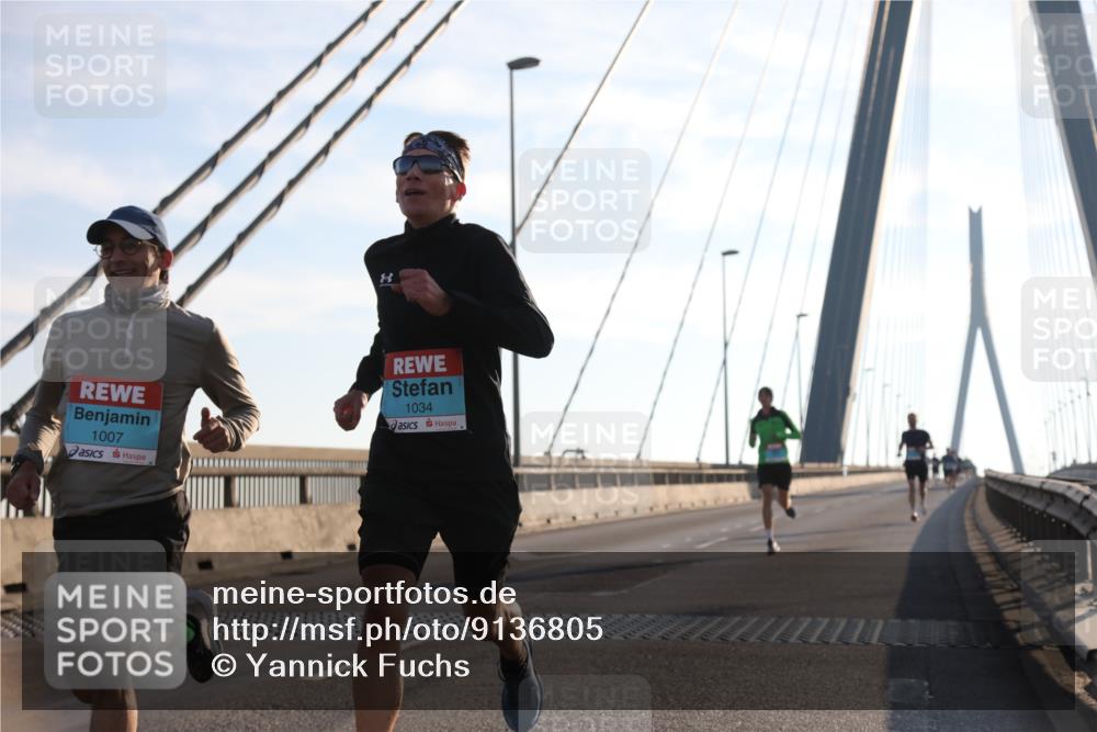 03.10.2025 - Köhlbrandbrückenlauf Yannick Fuchs http://msf.ph/oto/9136805 03.10.2025 08:20:38 Position 2 1007, 1034 meine-sportfotos.de