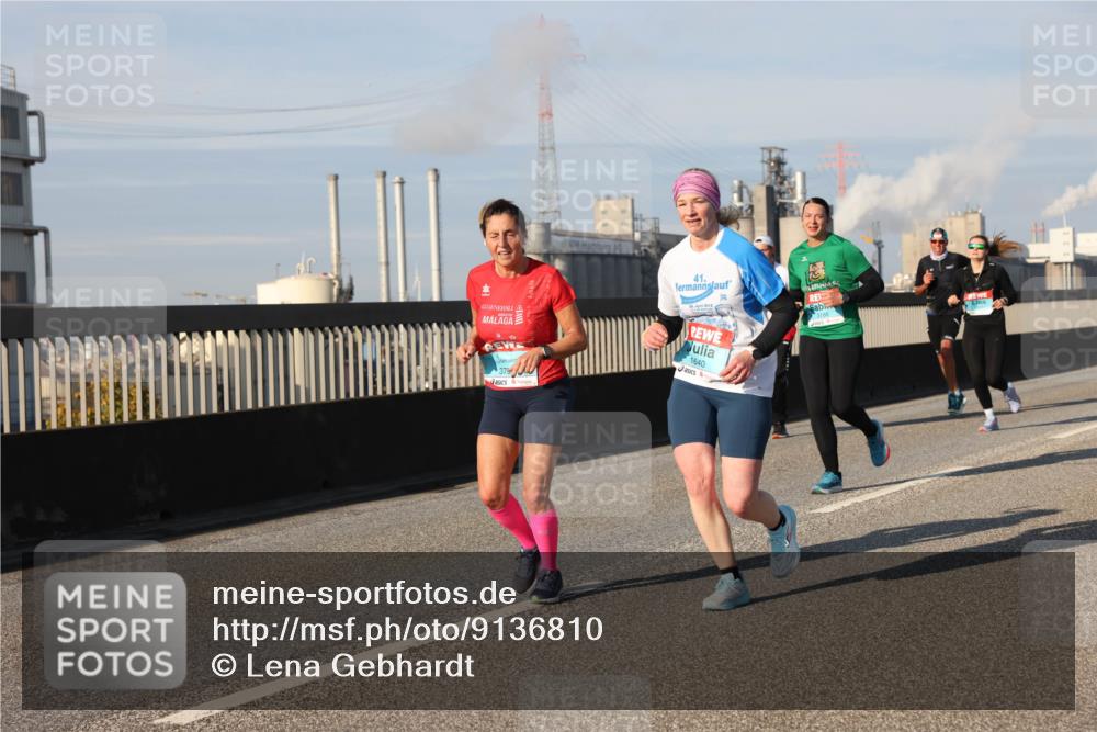 03.10.2025 - Köhlbrandbrückenlauf Lena Gebhardt http://msf.ph/oto/9136810 03.10.2025 09:54:37 Position 2 41, 2, 2012, 2, 1640, 375 meine-sportfotos.de