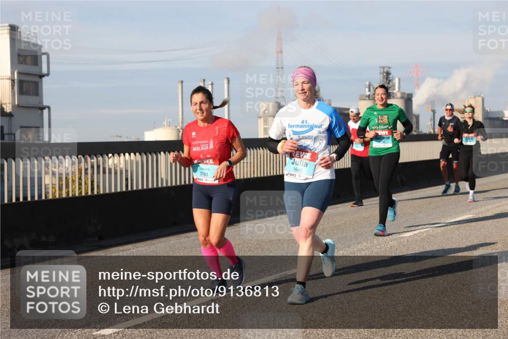 03.10.2025 - Köhlbrandbrückenlauf Lena Gebhardt http://msf.ph/oto/9136813 03.10.2025 09:54:38 Position 2 41, 20, 2012, 3793, 1640 meine-sportfotos.de