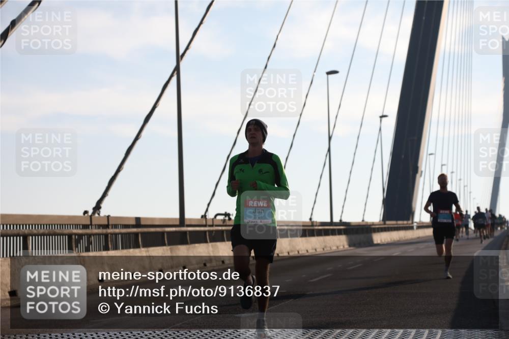 03.10.2025 - Köhlbrandbrückenlauf Yannick Fuchs http://msf.ph/oto/9136837 03.10.2025 08:20:40 Position 2 2701 meine-sportfotos.de