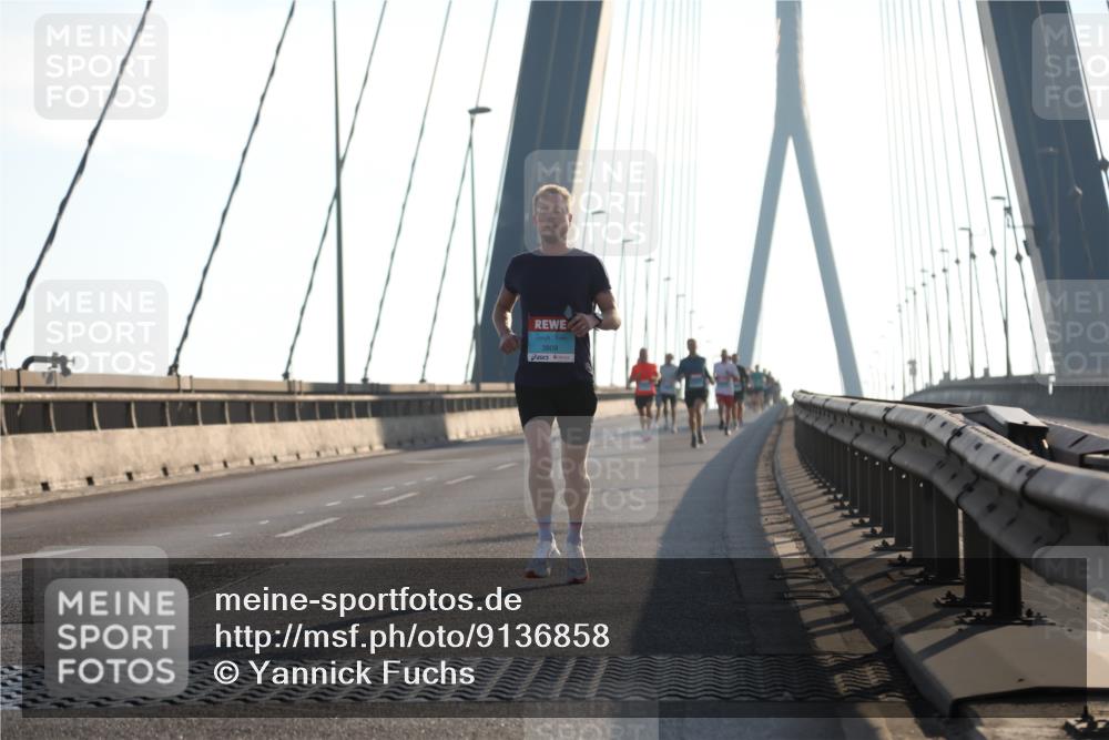 03.10.2025 - Köhlbrandbrückenlauf Yannick Fuchs http://msf.ph/oto/9136858 03.10.2025 08:20:41 Position 2 3809 meine-sportfotos.de