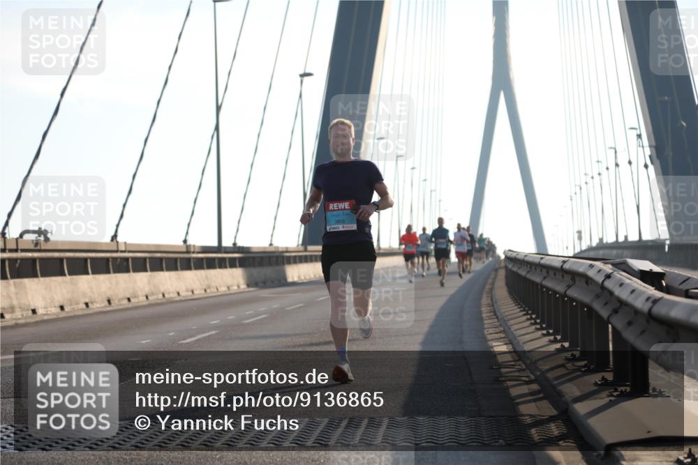 03.10.2025 - Köhlbrandbrückenlauf Yannick Fuchs http://msf.ph/oto/9136865 03.10.2025 08:20:41 Position 2 3809 meine-sportfotos.de