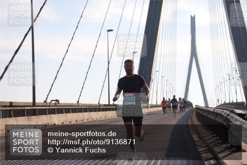 03.10.2025 - Köhlbrandbrückenlauf Yannick Fuchs http://msf.ph/oto/9136871 03.10.2025 08:20:42 Position 2 3809 meine-sportfotos.de