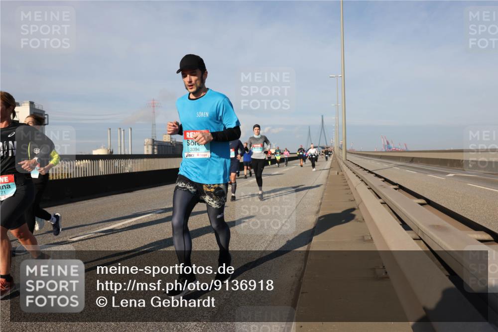 03.10.2025 - Köhlbrandbrückenlauf Lena Gebhardt http://msf.ph/oto/9136918 03.10.2025 09:54:44 Position 2 71, 3394 meine-sportfotos.de