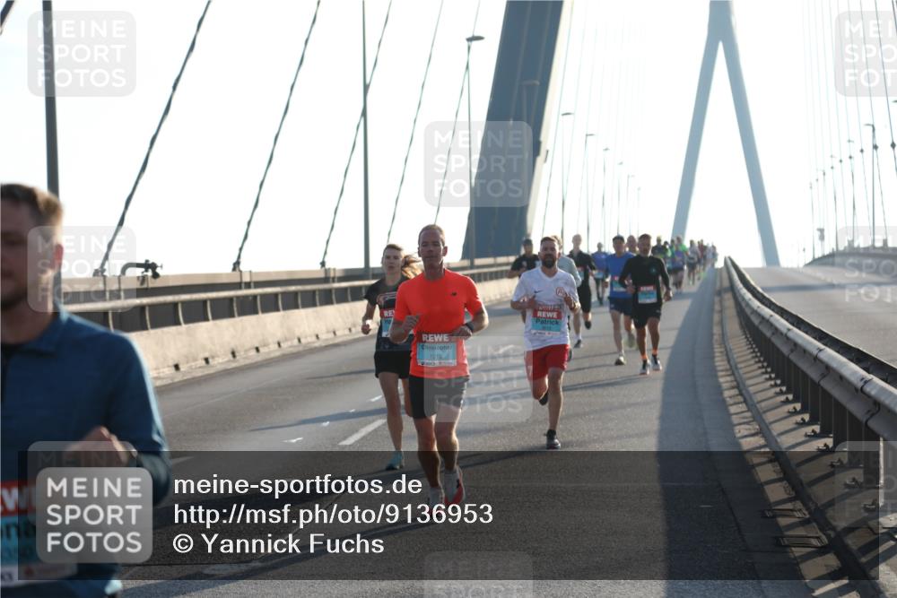 03.10.2025 - Köhlbrandbrückenlauf Yannick Fuchs http://msf.ph/oto/9136953 03.10.2025 08:20:51 Position 2 8350, 1012 meine-sportfotos.de