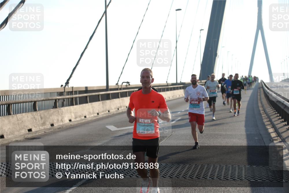 03.10.2025 - Köhlbrandbrückenlauf Yannick Fuchs http://msf.ph/oto/9136989 03.10.2025 08:20:53 Position 2 1012 meine-sportfotos.de