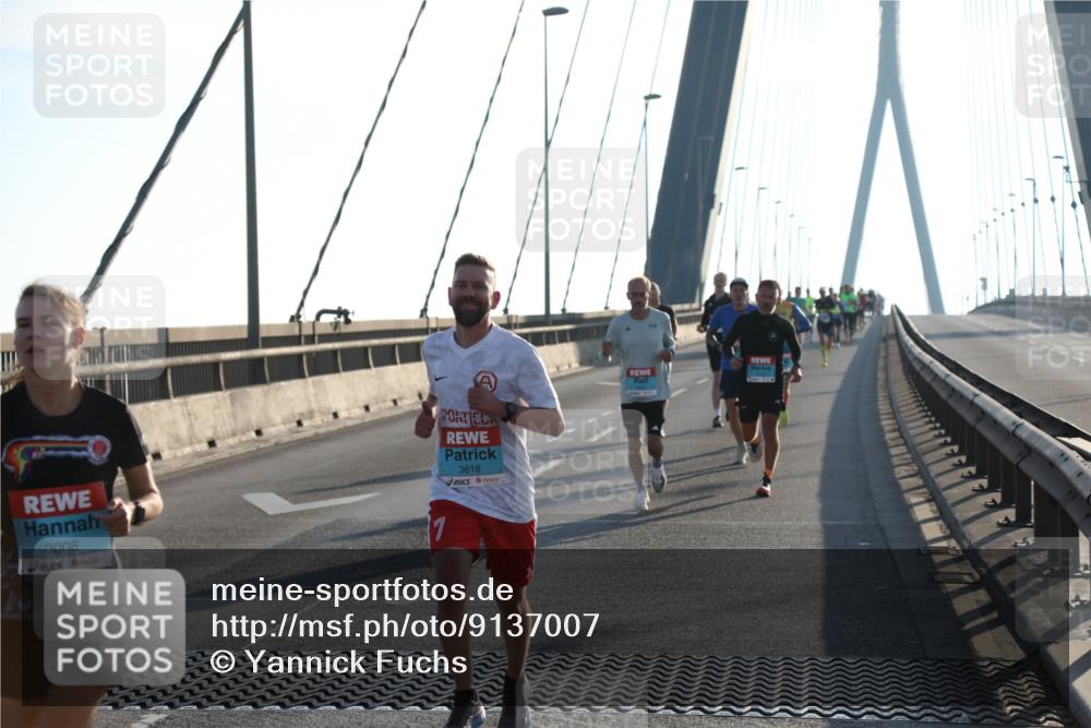 03.10.2025 - Köhlbrandbrückenlauf Yannick Fuchs http://msf.ph/oto/9137007 03.10.2025 08:20:54 Position 2 3008, 17, 3618 meine-sportfotos.de