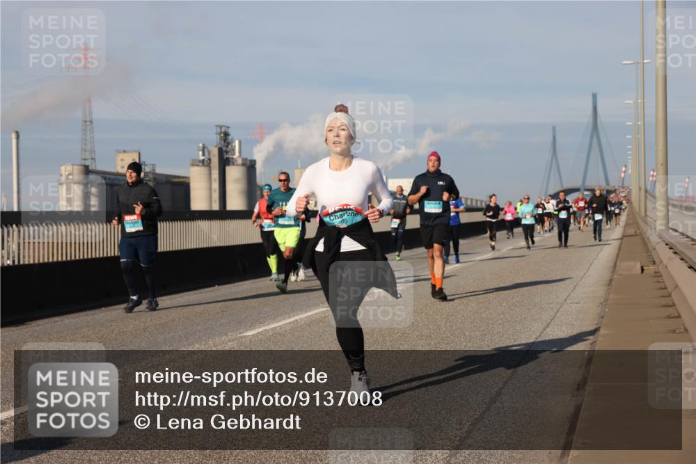 03.10.2025 - Köhlbrandbrückenlauf Lena Gebhardt http://msf.ph/oto/9137008 03.10.2025 09:54:50 Position 2 69 meine-sportfotos.de
