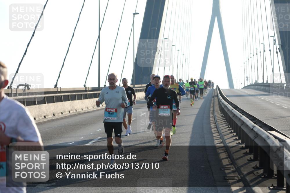 03.10.2025 - Köhlbrandbrückenlauf Yannick Fuchs http://msf.ph/oto/9137010 03.10.2025 08:20:54 Position 2 3267, 1332 meine-sportfotos.de