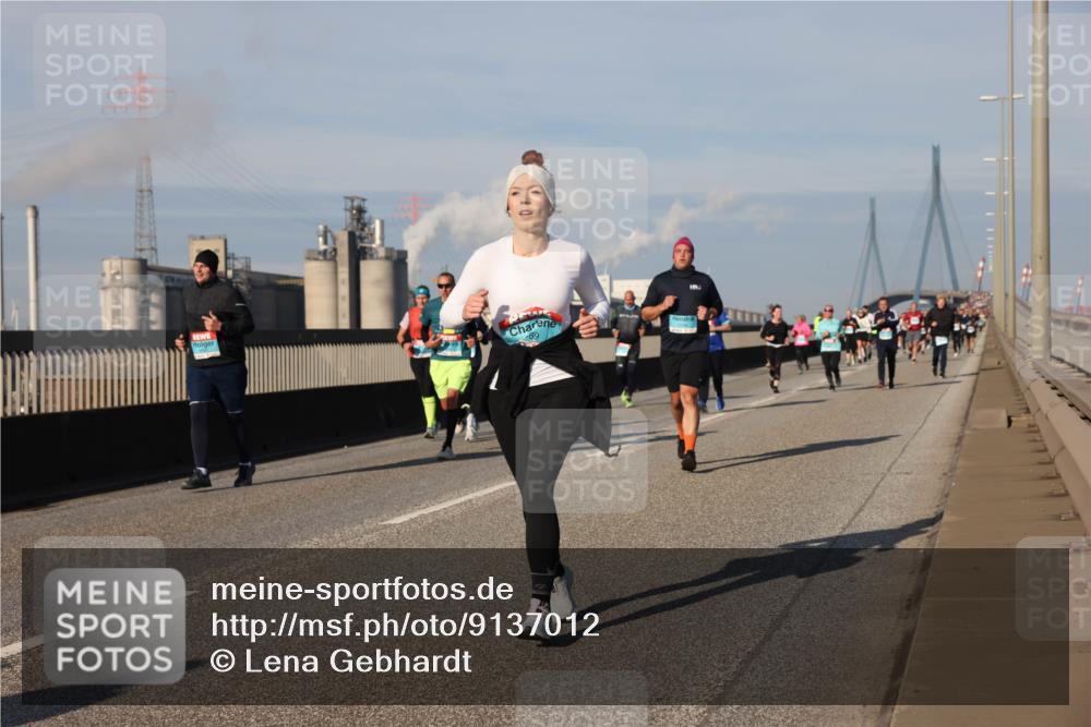 03.10.2025 - Köhlbrandbrückenlauf Lena Gebhardt http://msf.ph/oto/9137012 03.10.2025 09:54:50 Position 2  meine-sportfotos.de