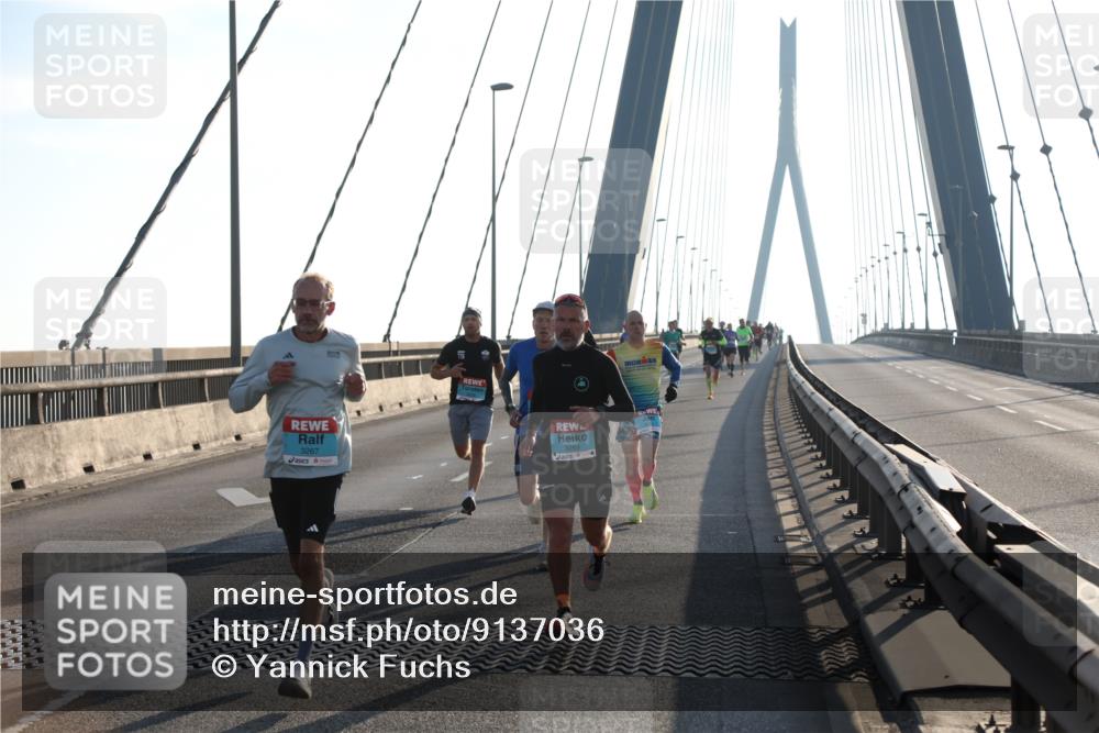 03.10.2025 - Köhlbrandbrückenlauf Yannick Fuchs http://msf.ph/oto/9137036 03.10.2025 08:20:56 Position 2 3267 meine-sportfotos.de