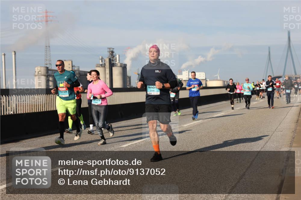 03.10.2025 - Köhlbrandbrückenlauf Lena Gebhardt http://msf.ph/oto/9137052 03.10.2025 09:54:52 Position 2 3549, 3146 meine-sportfotos.de
