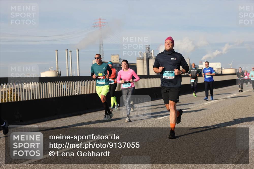 03.10.2025 - Köhlbrandbrückenlauf Lena Gebhardt http://msf.ph/oto/9137055 03.10.2025 09:54:52 Position 2 3549, 3146 meine-sportfotos.de