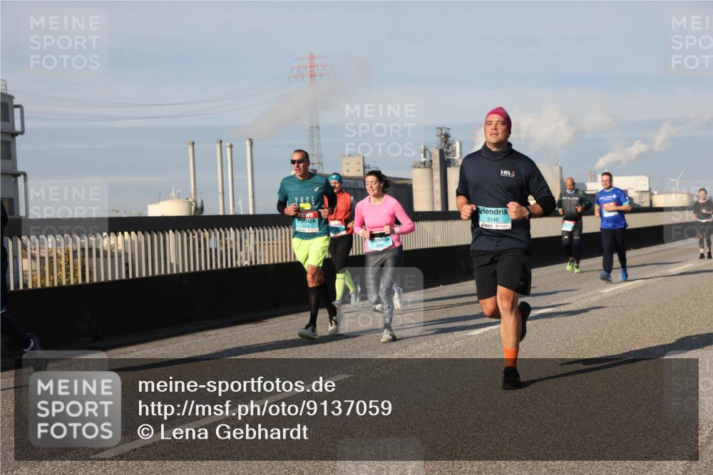 03.10.2025 - Köhlbrandbrückenlauf Lena Gebhardt http://msf.ph/oto/9137059 03.10.2025 09:54:52 Position 2 3146 meine-sportfotos.de
