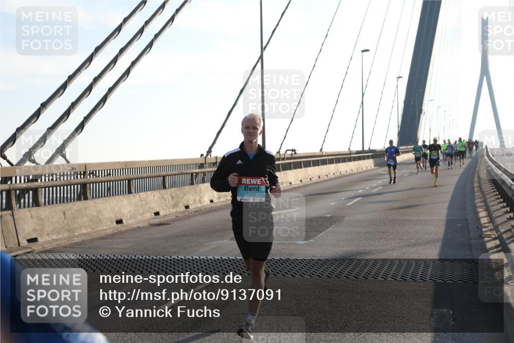 03.10.2025 - Köhlbrandbrückenlauf Yannick Fuchs http://msf.ph/oto/9137091 03.10.2025 08:20:59 Position 2 1029 meine-sportfotos.de