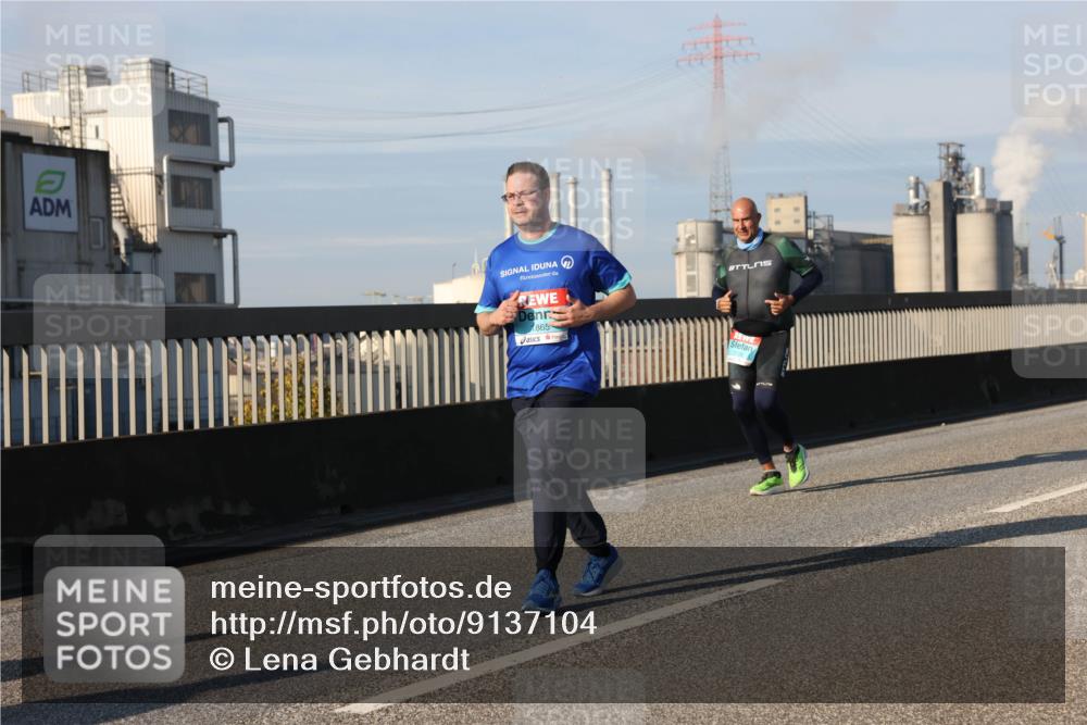 03.10.2025 - Köhlbrandbrückenlauf Lena Gebhardt http://msf.ph/oto/9137104 03.10.2025 09:54:56 Position 2 865 meine-sportfotos.de